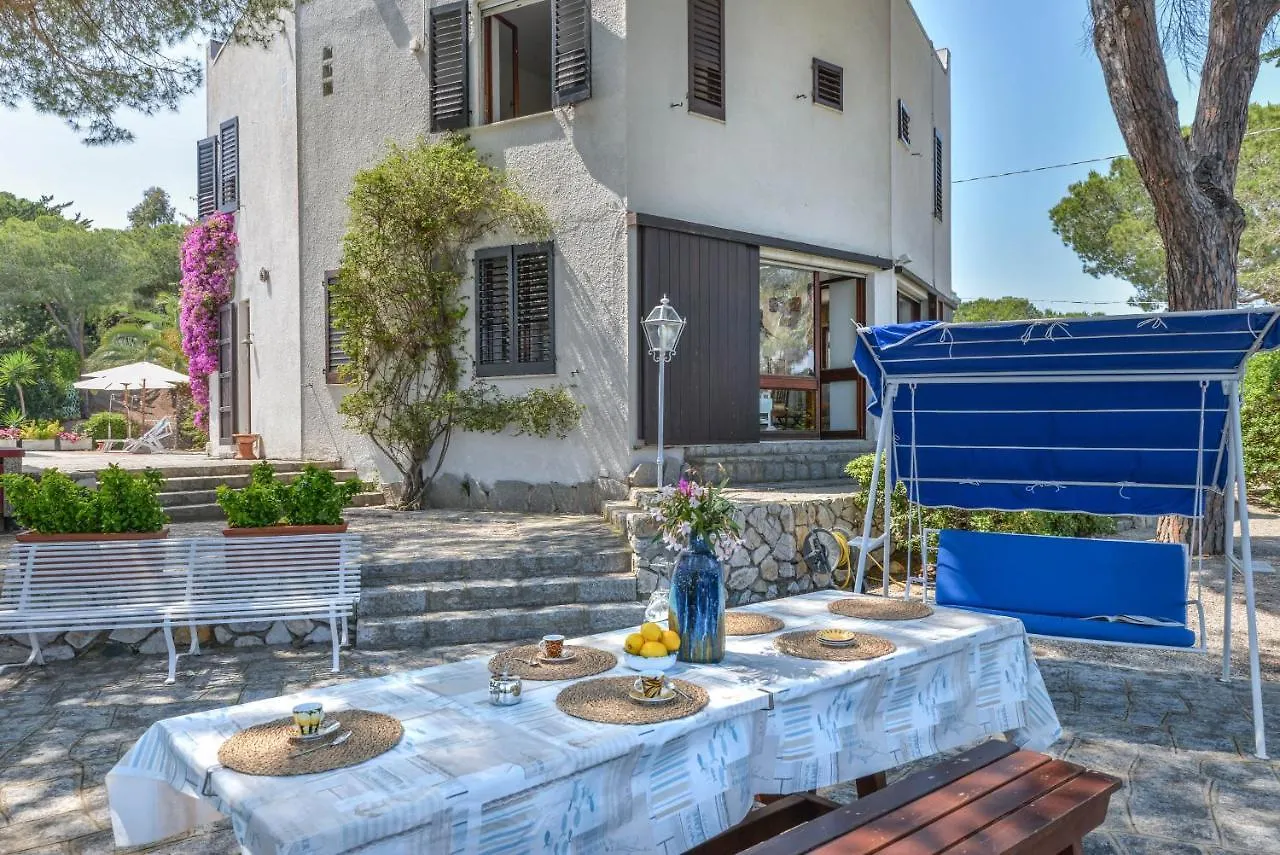 Villa Ottagonale Capoliveri
